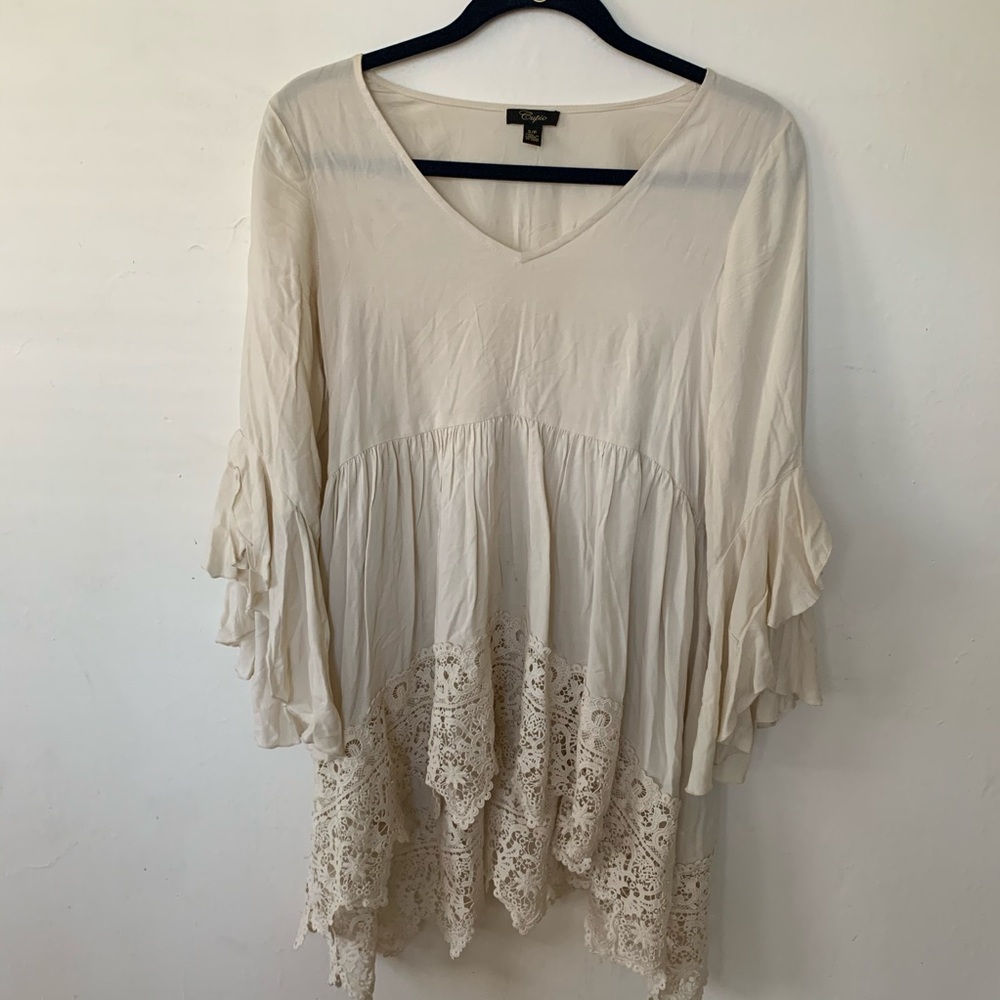 Cupio Flowy Blouse - image 1